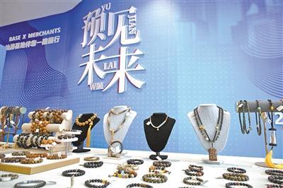 數(shù)字賦能　商貿(mào)升級——我縣多維發(fā)力激活現(xiàn)代服務(wù)業(yè)